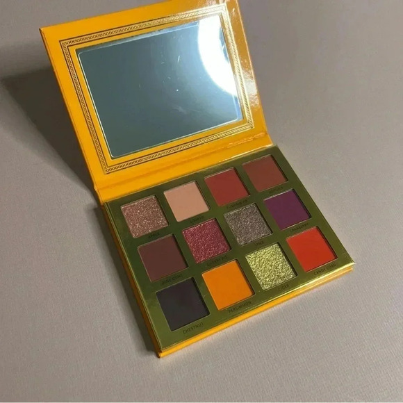 Ace Beaute Falling for you Eyeshadow Pallette NIB - Picture 2 of 4